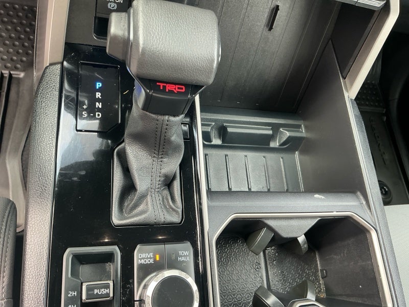 2025 Toyota TUNDRA 4X4 SR5