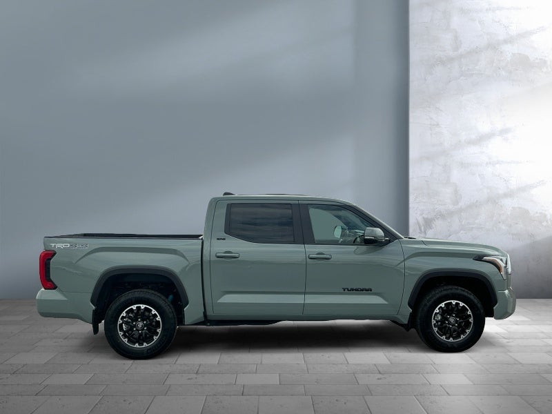 2025 Toyota TUNDRA 4X4 SR5