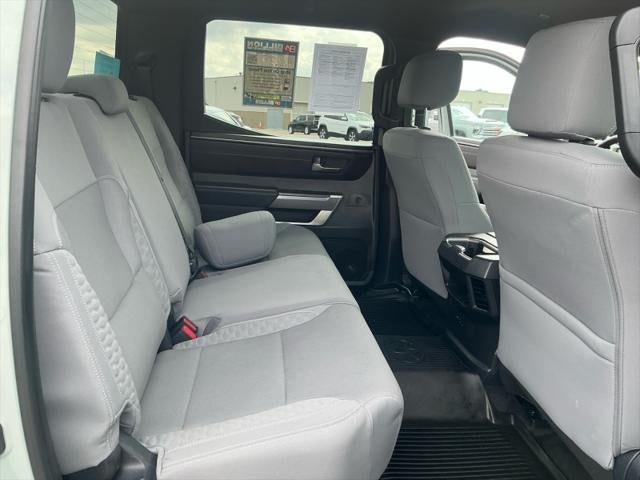 2025 Toyota TUNDRA 4X4 SR5