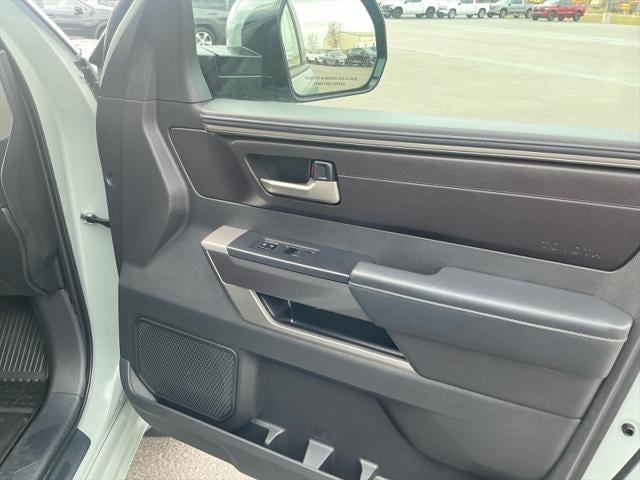 2025 Toyota TUNDRA 4X4 SR5