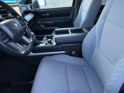 2025 Toyota TUNDRA 4X4 SR5
