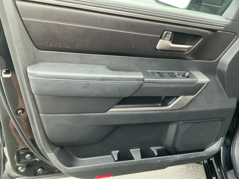 2025 Toyota Tundra 4WD SR5