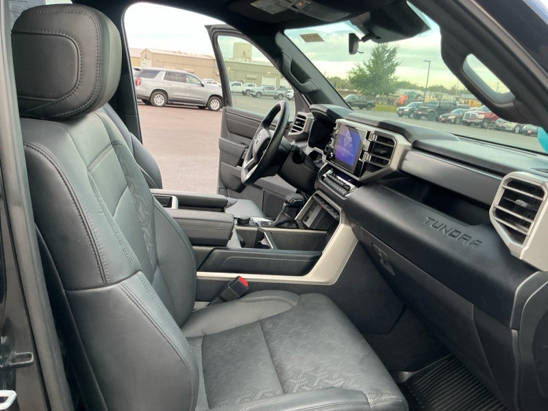 2025 Toyota Tundra 4WD SR5