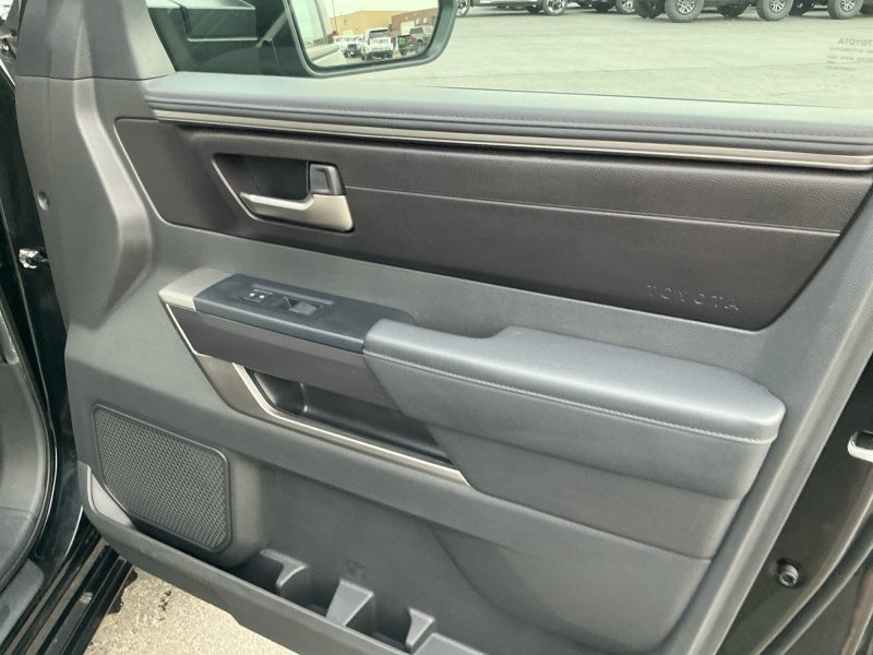 2025 Toyota Tundra 4WD SR5