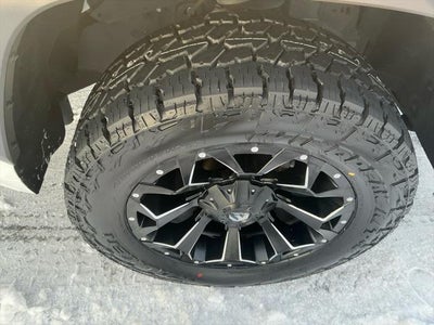 2024 Toyota TUNDRA 4X4 SR5