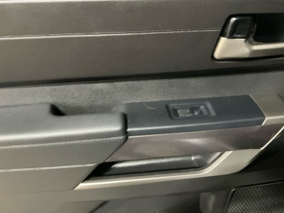 2025 Toyota TUNDRA 4X4 SR5