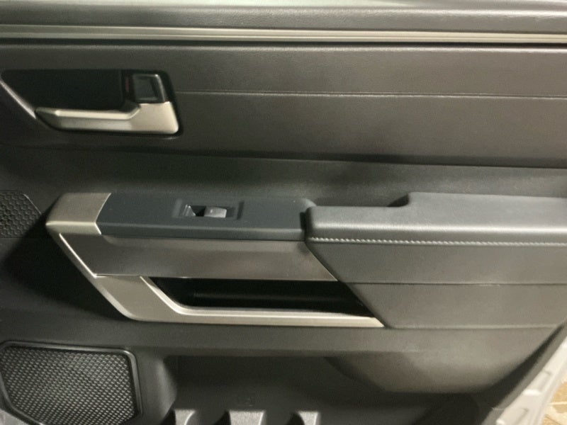 2025 Toyota TUNDRA 4X4 SR5