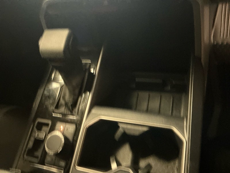 2025 Toyota TUNDRA 4X4 SR5