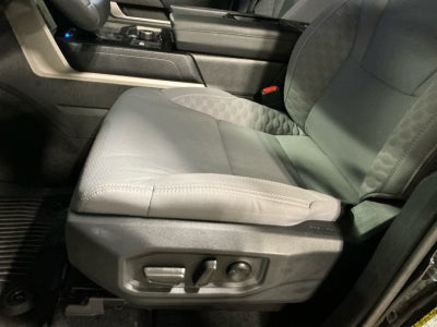 2025 Toyota TUNDRA 4X4 SR5