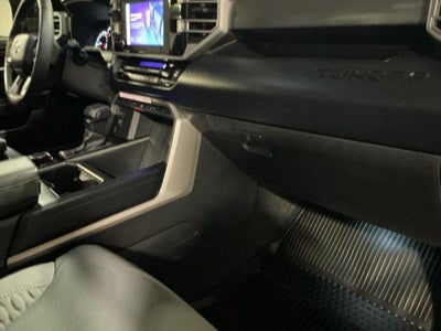 2025 Toyota TUNDRA 4X4 SR5