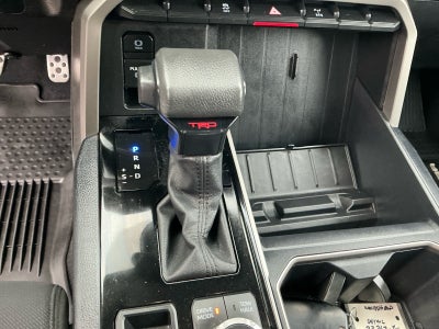 2024 Toyota TUNDRA 4X4 SR5