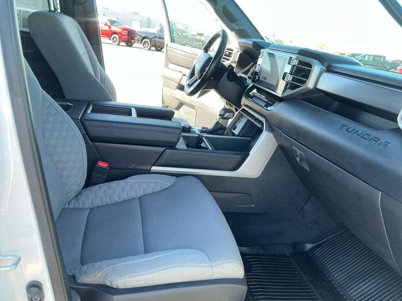 2025 Toyota Tundra 4WD SR5