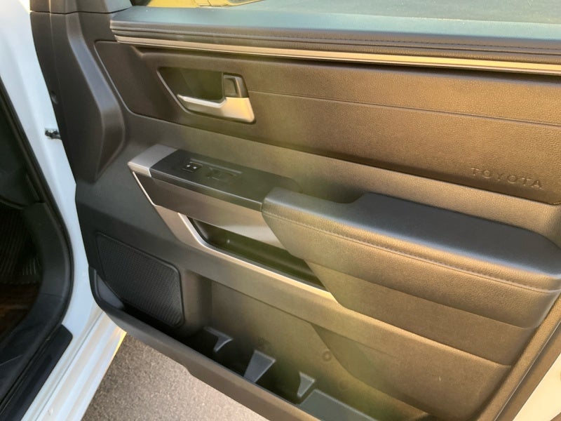 2025 Toyota Tundra 4WD SR5