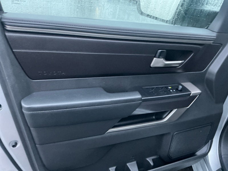 2025 Toyota Tundra 4WD SR5