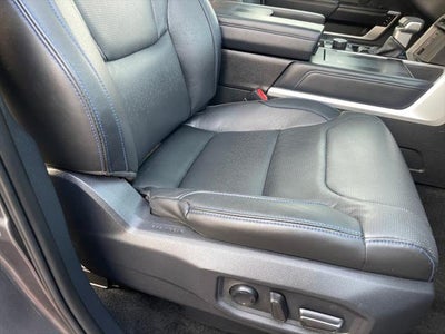 2022 Toyota TUNDRA 4X4 Platinum
