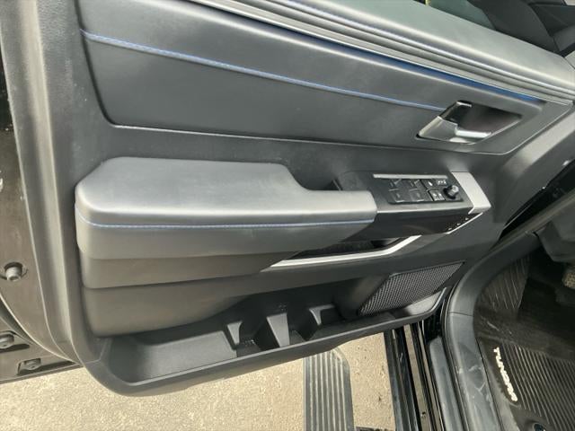 2023 Toyota TUNDRA 4X4 Platinum