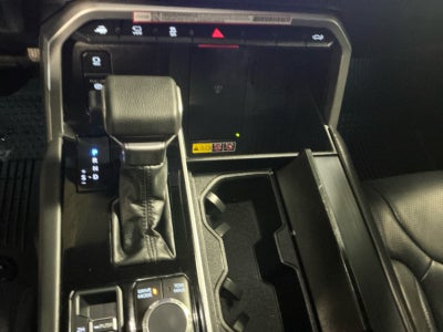 2025 Toyota TUNDRA 4X4 Platinum