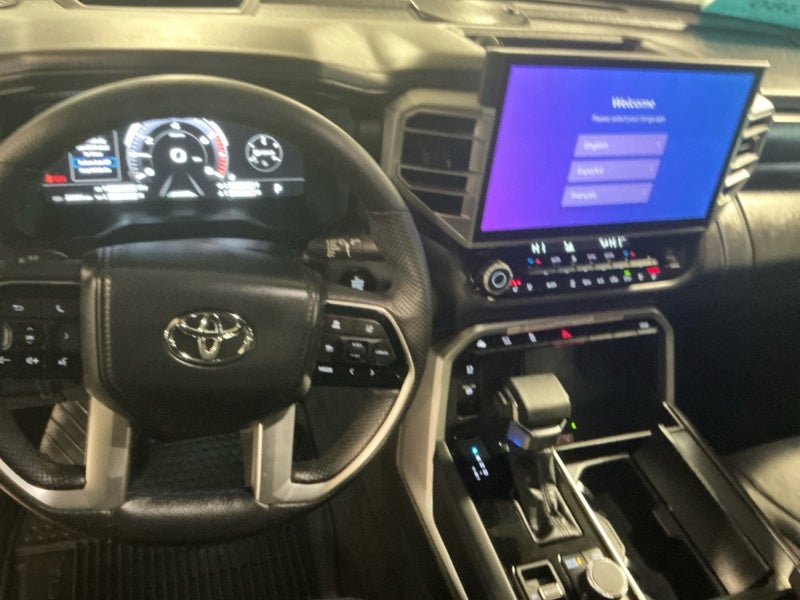 2025 Toyota TUNDRA 4X4 Platinum