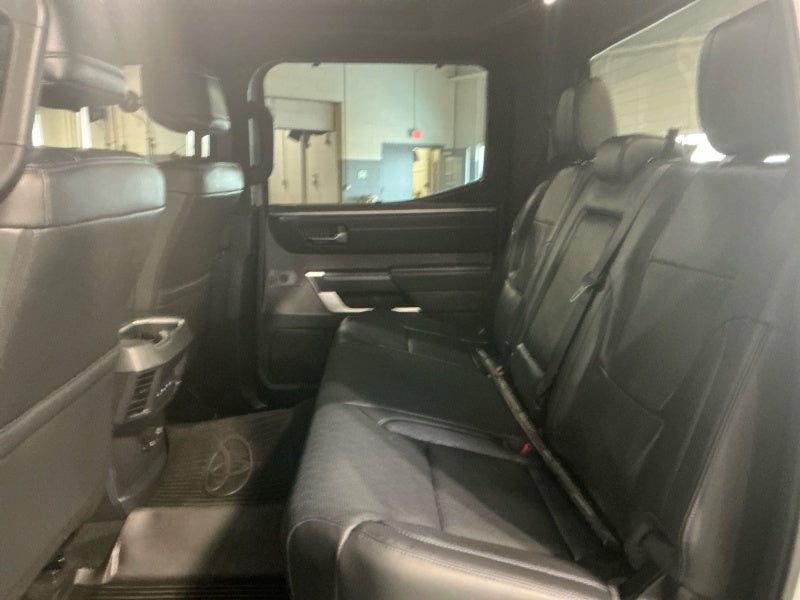 2025 Toyota TUNDRA 4X4 Platinum