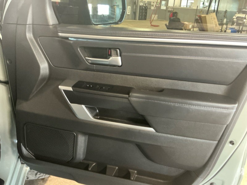 2025 Toyota TUNDRA 4X4 Platinum