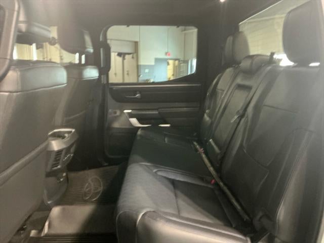 2025 Toyota TUNDRA 4X4 Platinum