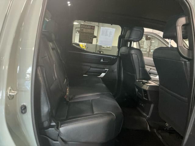 2025 Toyota TUNDRA 4X4 Platinum