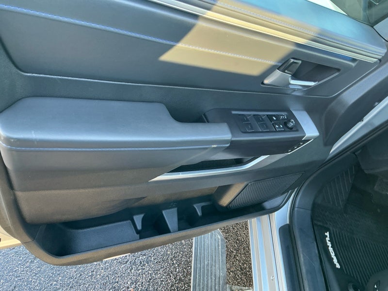 2023 Toyota TUNDRA 4X4 Platinum
