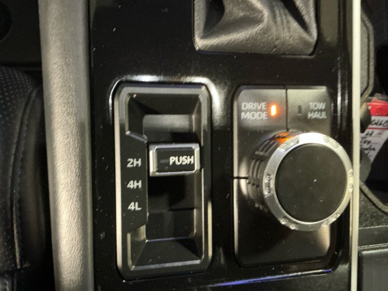 2022 Toyota TUNDRA 4X4 Platinum