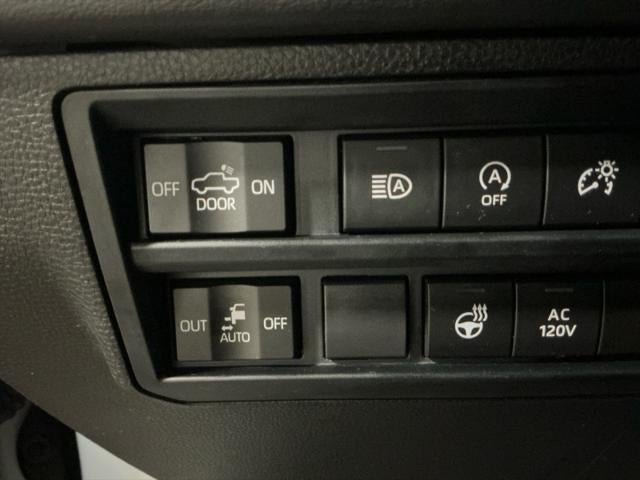 2022 Toyota TUNDRA 4X4 Platinum