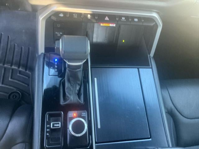 2022 Toyota TUNDRA 4X4 Platinum