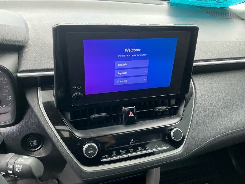 2025 Toyota Corolla Cross LE