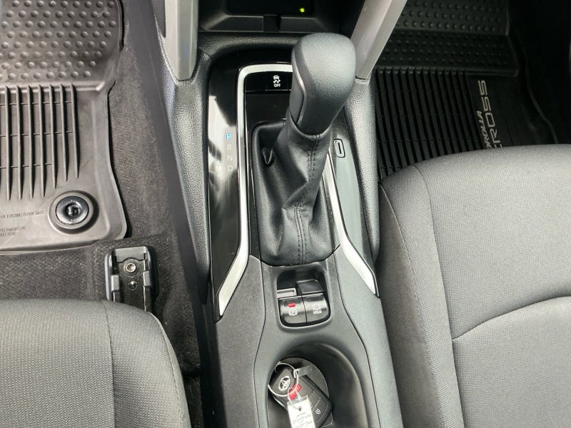 2025 Toyota Corolla Cross LE