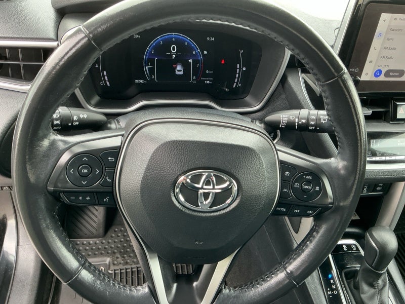 2023 Toyota Corolla Cross XLE