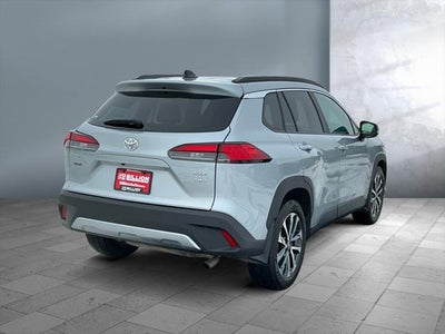 2025 Toyota Corolla Cross XLE