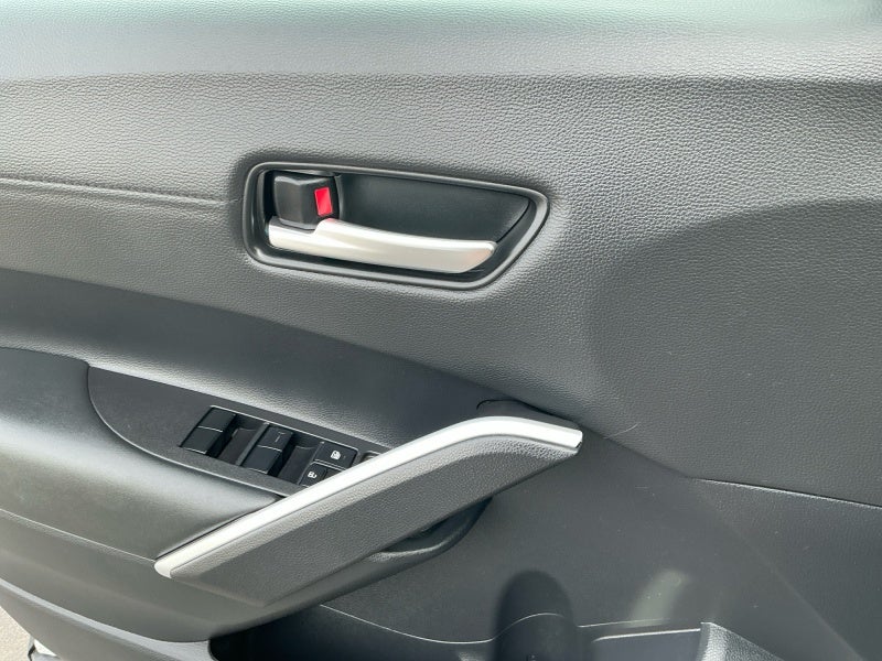 2025 Toyota Corolla Cross XLE