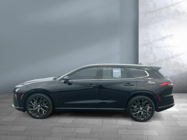 2025 Toyota Toyota Crown Signia Limited