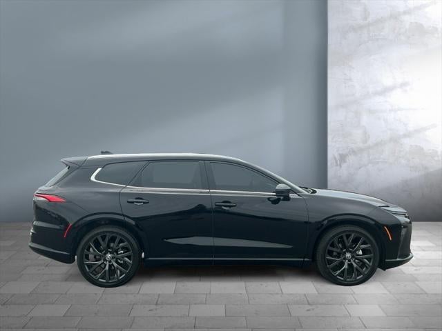 2025 Toyota Toyota Crown Signia Limited