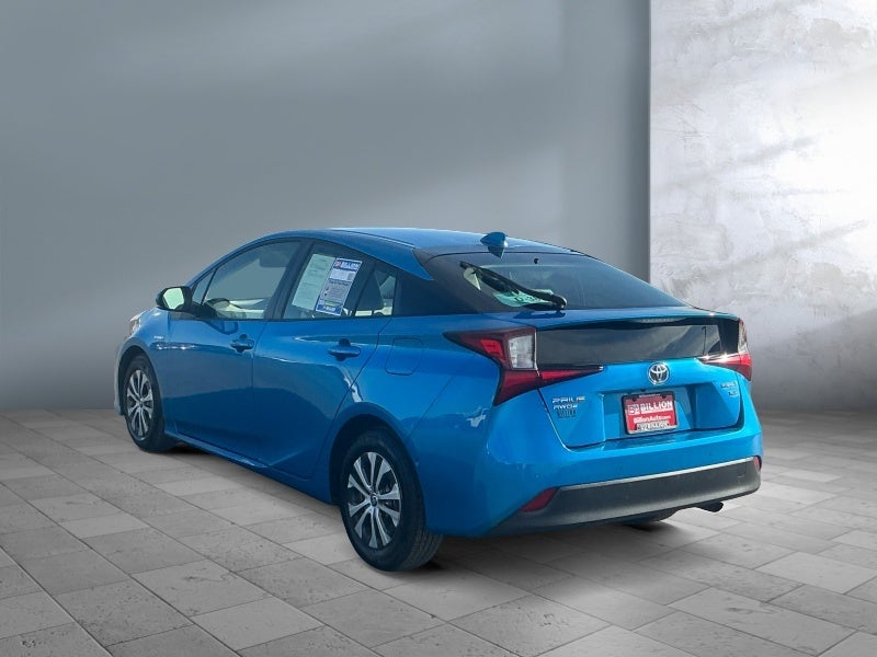 2021 Toyota PRIUS XLE