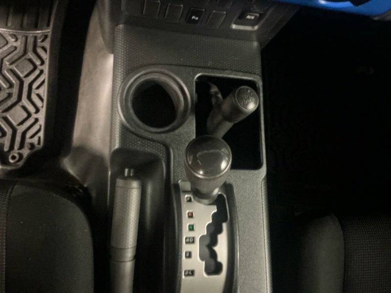 2007 Toyota FJ CRUISER 4WD 4dr Auto