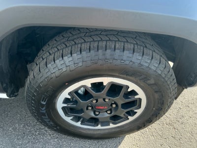 2025 Toyota 4RUNNER TRD Off Road Premium