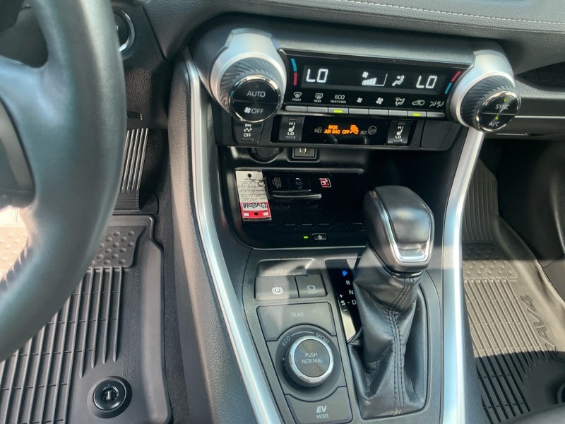 2025 Toyota RAV4 Hybrid Hybrid XLE Premium
