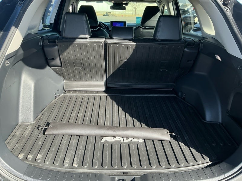 2024 Toyota RAV4 HYBRID Hybrid XLE Premium