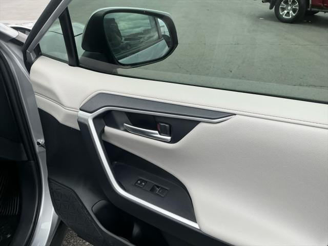 2024 Toyota RAV4 HYBRID Hybrid Limited