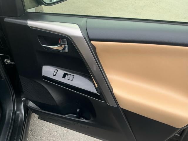 2017 Toyota RAV4 HYBRID Limited