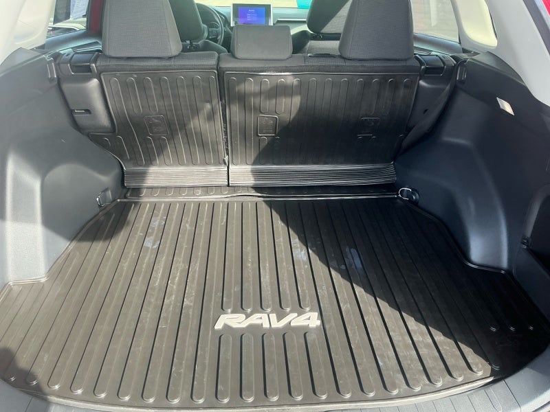 2024 Toyota RAV4 HYBRID Hybrid LE