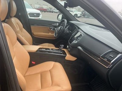 2018 Volvo XC90 Momentum