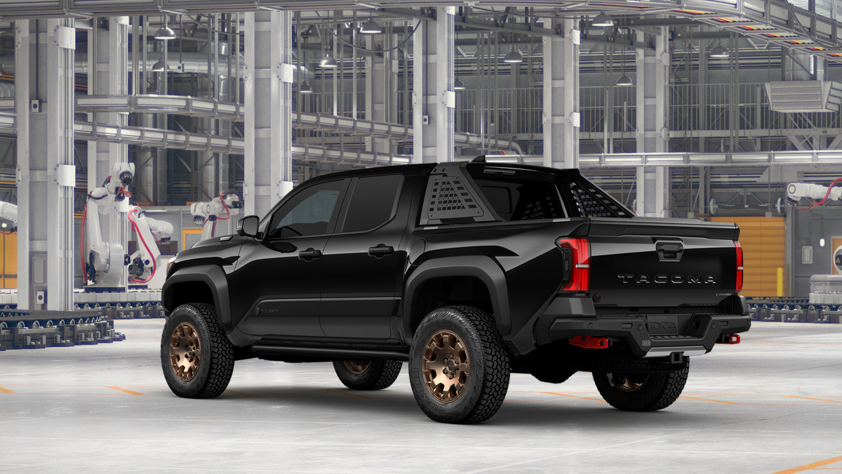 2026 Toyota Tacoma i-FORCE MAX Tacoma Trailhunter