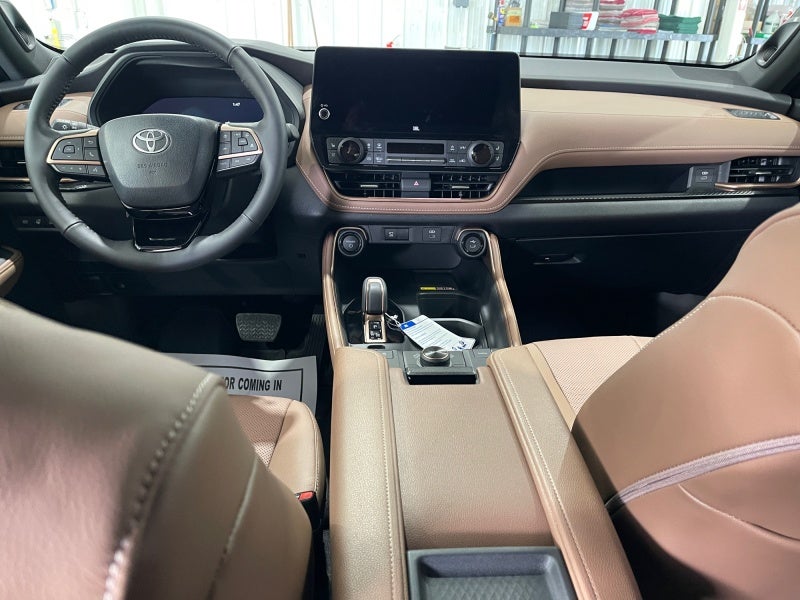 2026 Toyota Grand Highlander Hybrid MAX Platinum