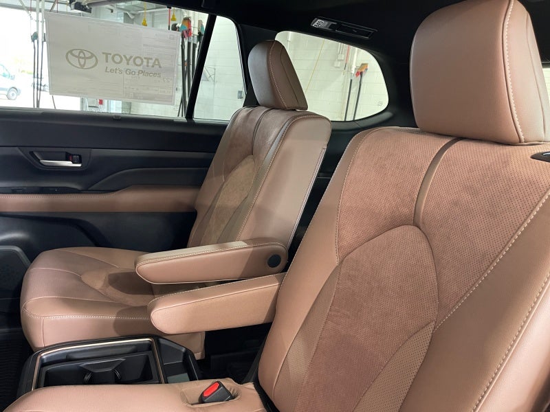2026 Toyota Grand Highlander Hybrid MAX Platinum