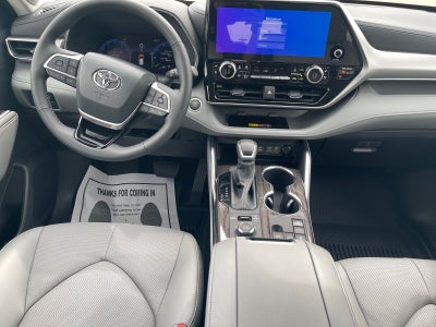 2026 Toyota Highlander Platinum